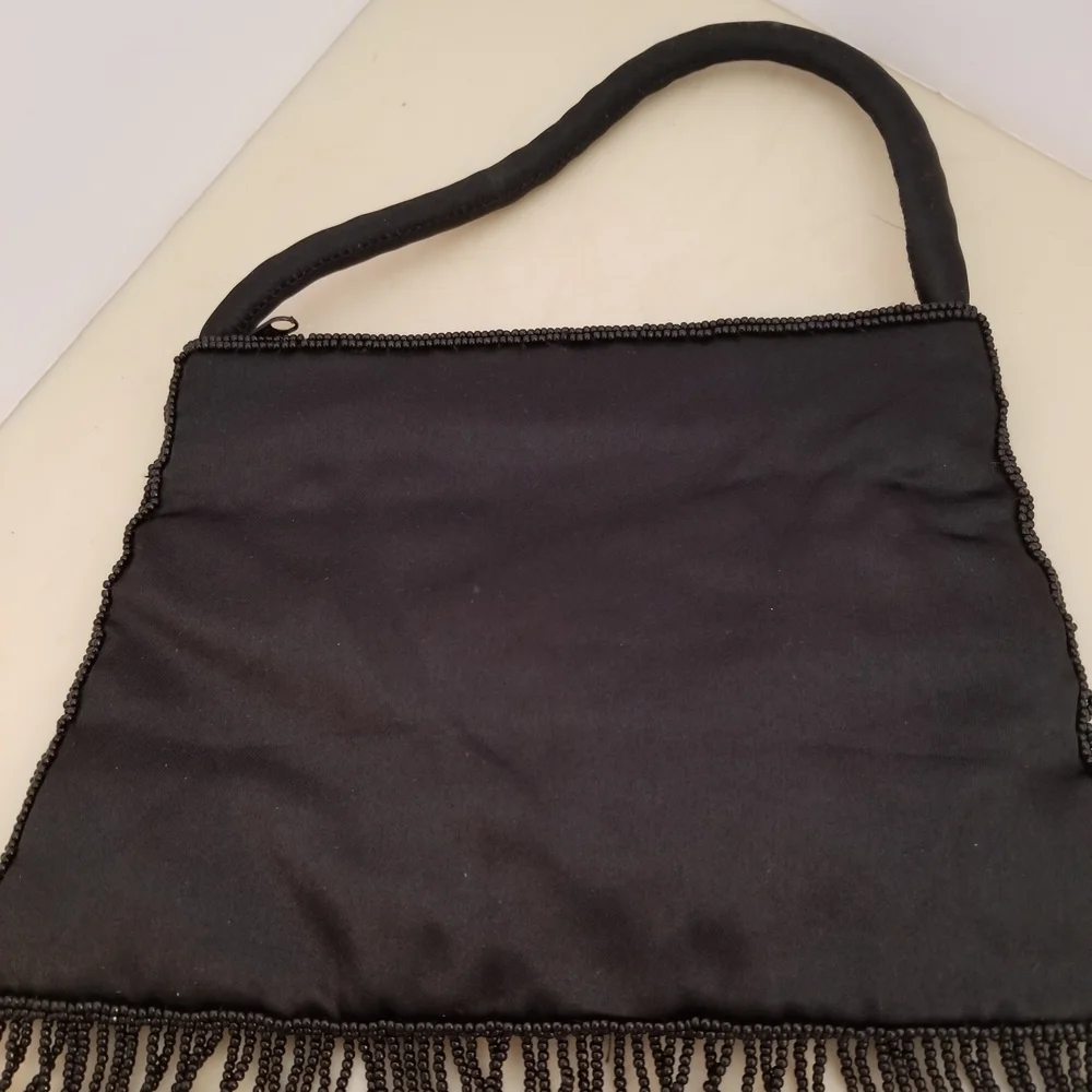 Elegant Black Beaded Handbag - Picture 2 of 3